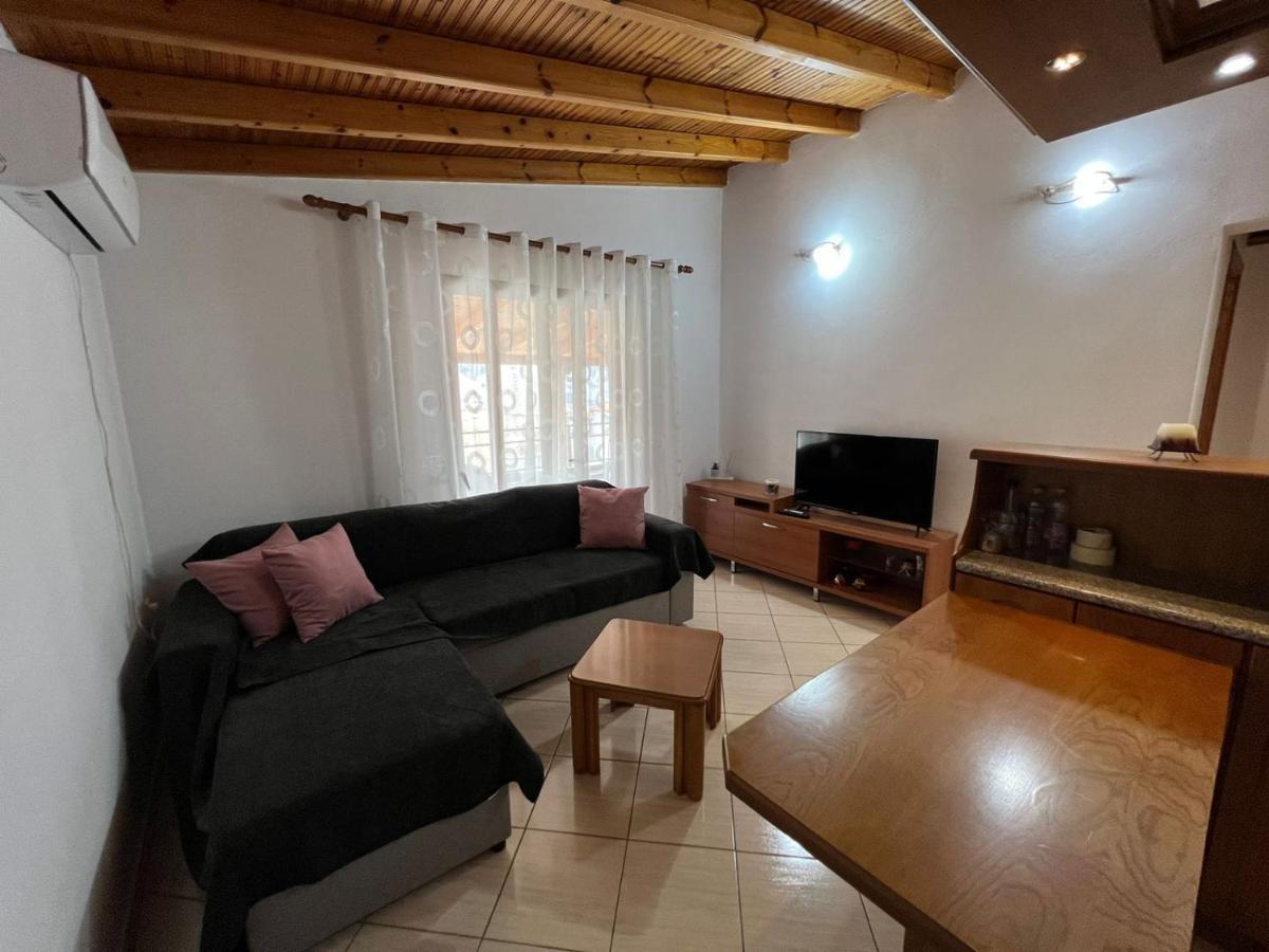 Alex Apartments Sarande Exterior photo
