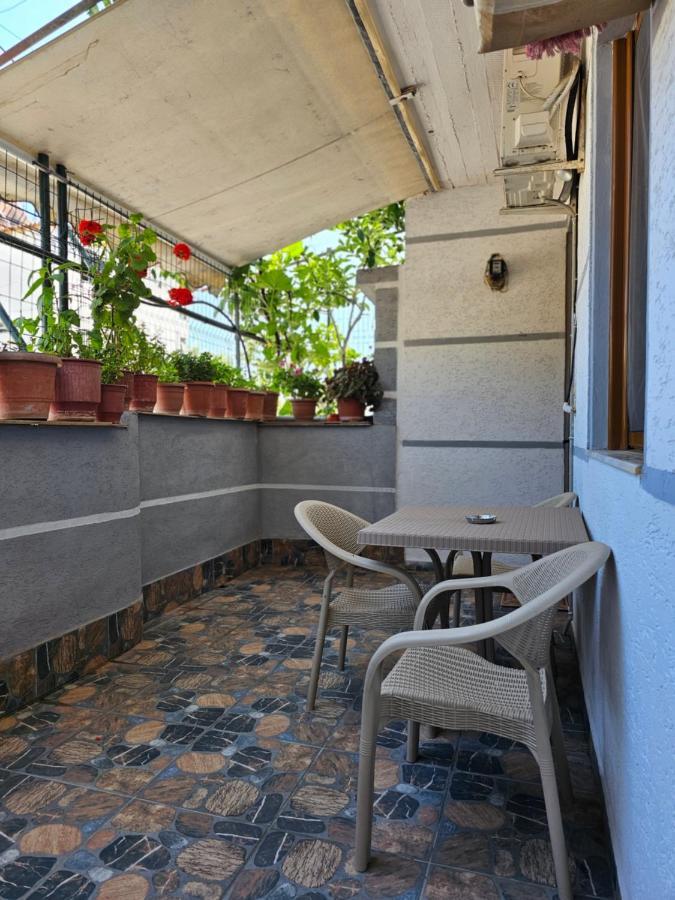 Alex Apartments Sarande Exterior photo