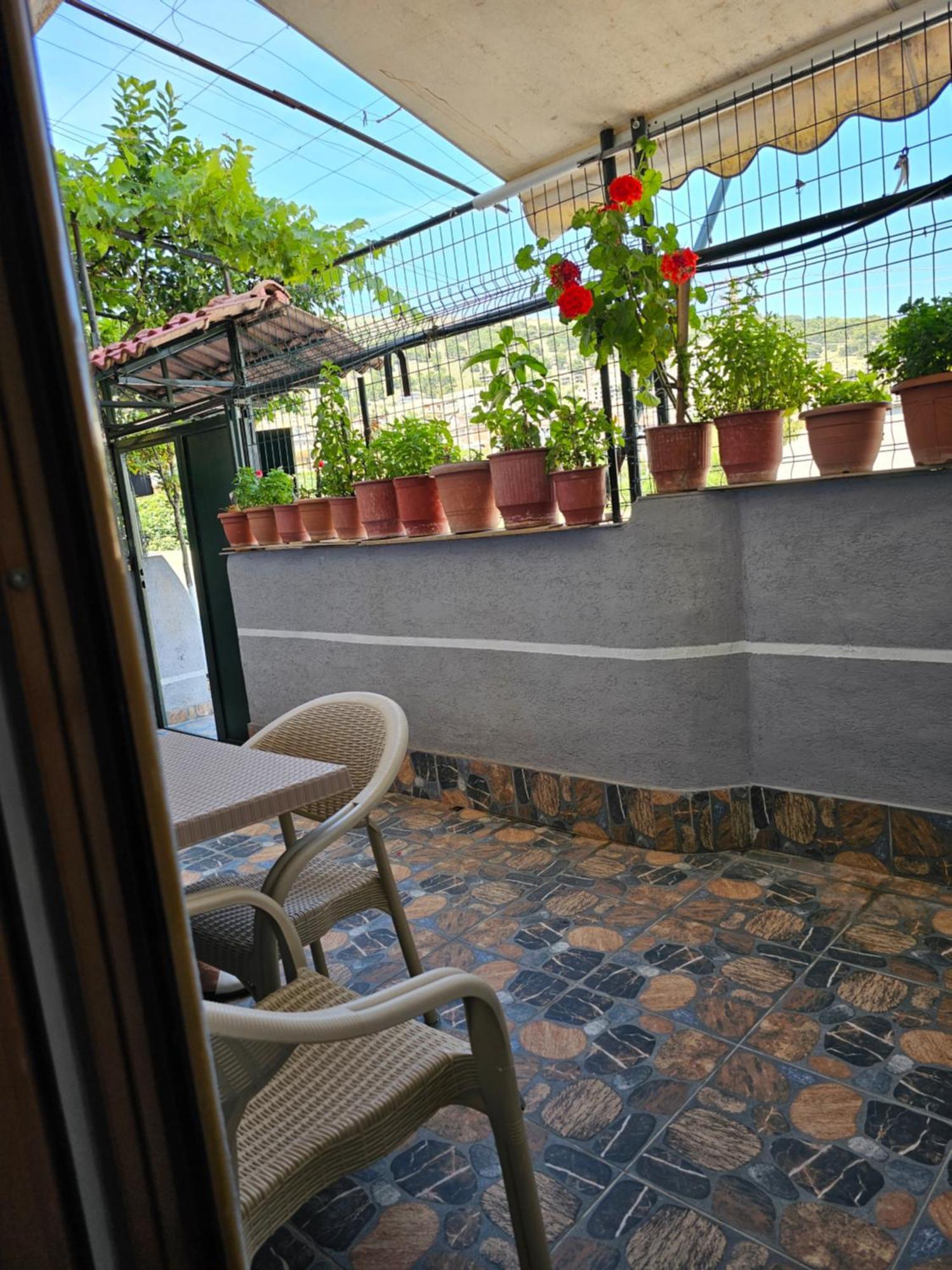 Alex Apartments Sarande Exterior photo